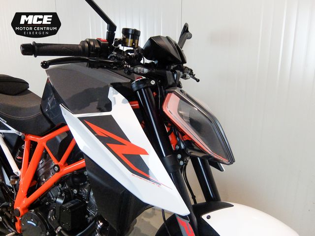ktm - 1290-super-duke-r