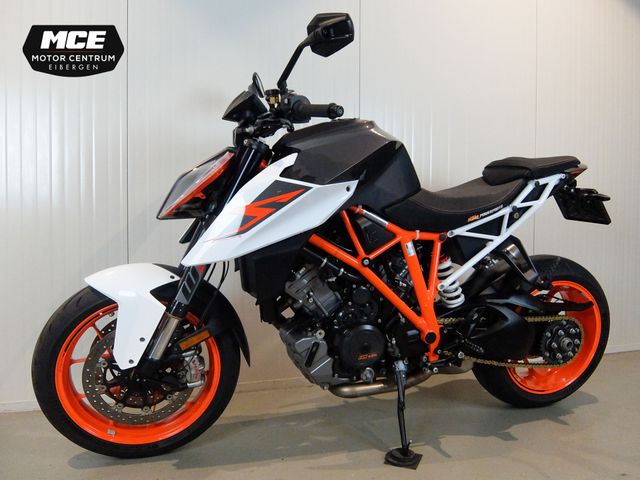 ktm - 1290-super-duke-r
