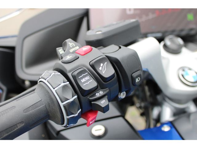 bmw - r-1250-rt