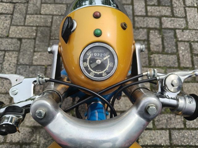 ducati - 125-sport