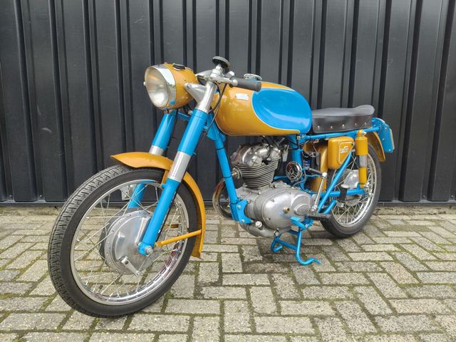 ducati - 125-sport