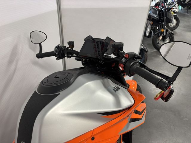 ktm - 1290-super-duke-r