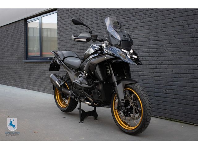 bmw - r-1300-gs-triple-black