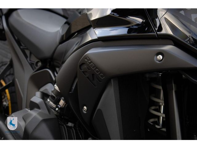 bmw - r-1300-gs-triple-black