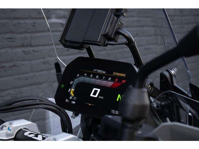 bmw - r-1300-gs-triple-black