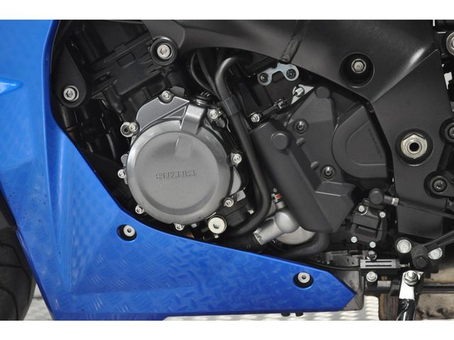 suzuki - gsx-s-1000-gt