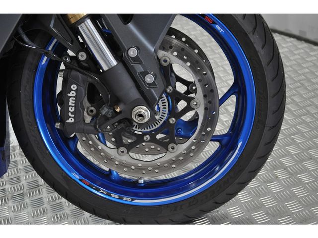suzuki - gsx-s-1000-gt