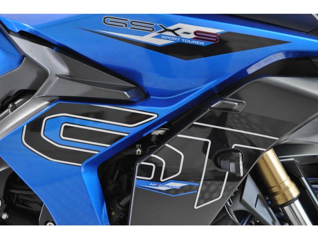 suzuki - gsx-s-1000-gt
