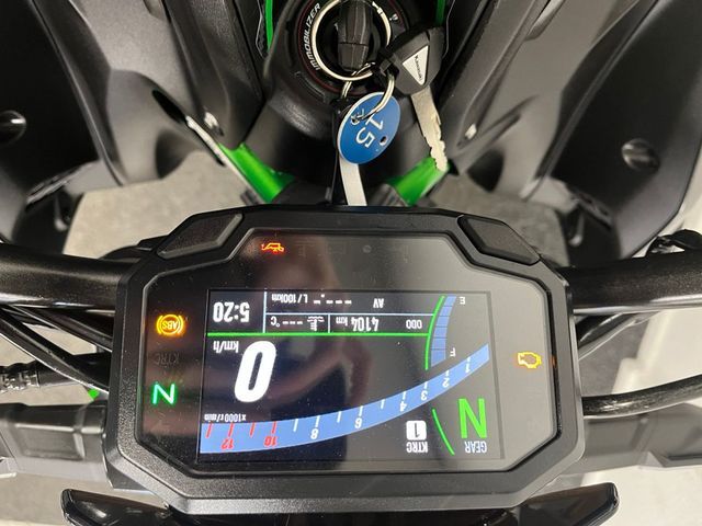 kawasaki - z900