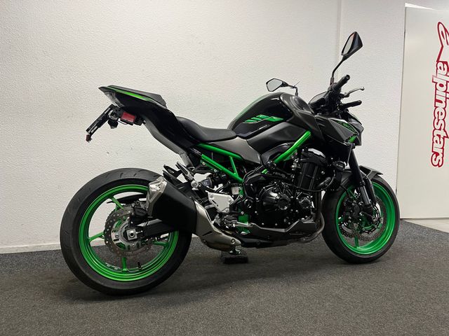 kawasaki - z900