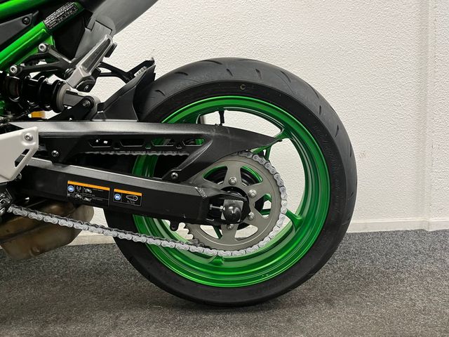 kawasaki - z900