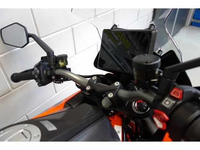 ktm - 1290-super-duke-gt