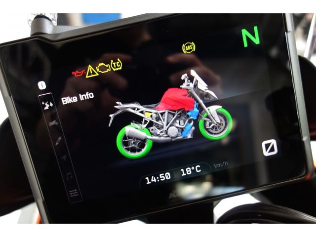 ktm - 1290-super-duke-gt