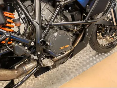 KTM 1190 ADVENTURE – foto 4