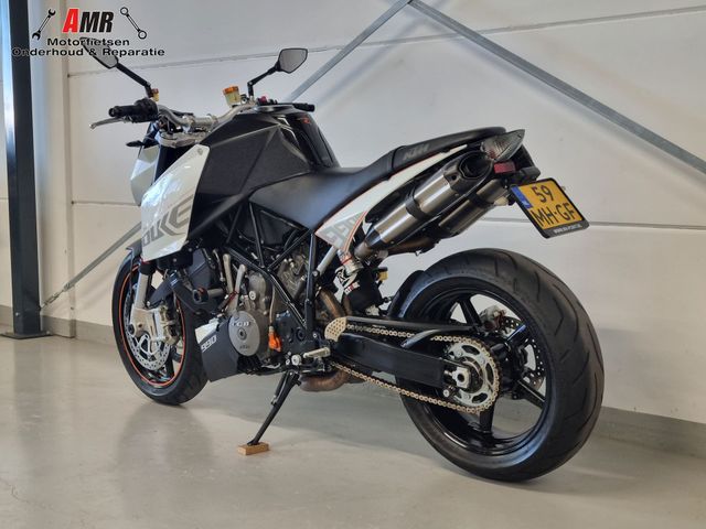 ktm - 990-super-duke