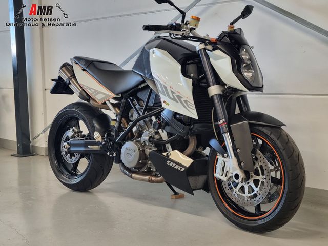 ktm - 990-super-duke