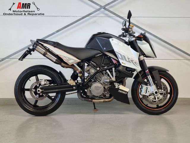ktm - 990-super-duke