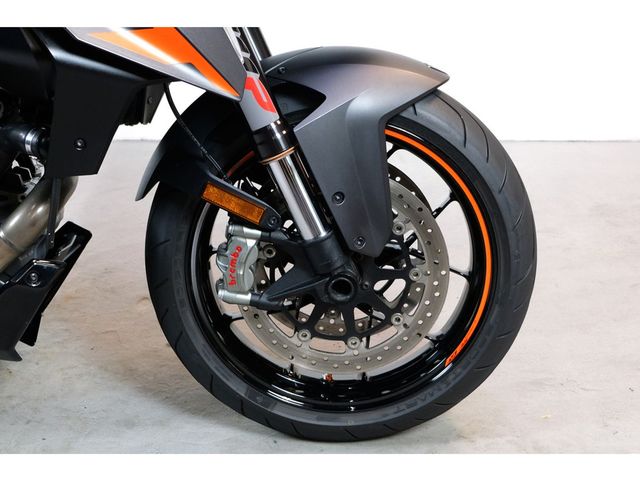 ktm - 1290-super-duke-gt