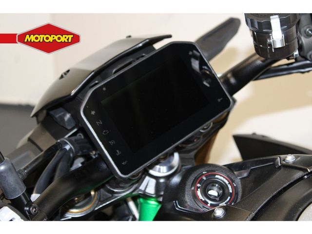 kawasaki - z900