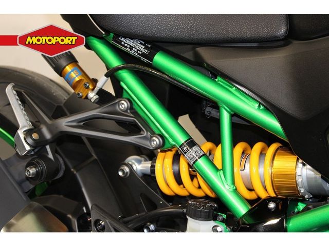 kawasaki - z900