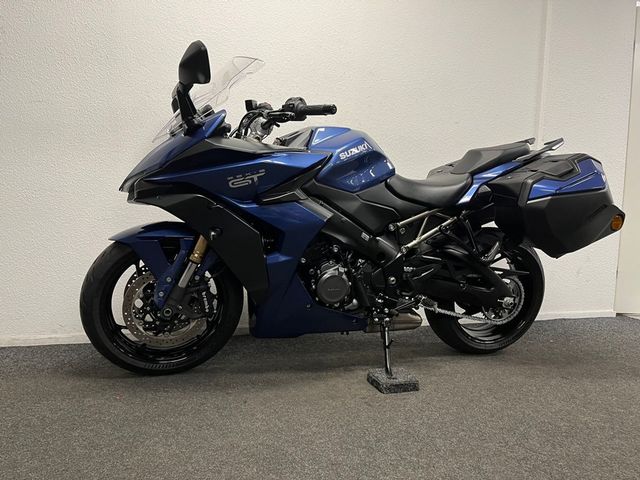 suzuki - gsx-s-1000-gt