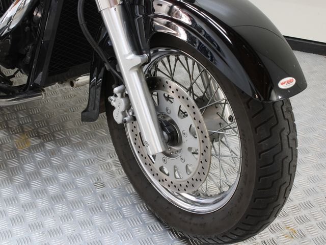 suzuki - intruder-c-800-classic