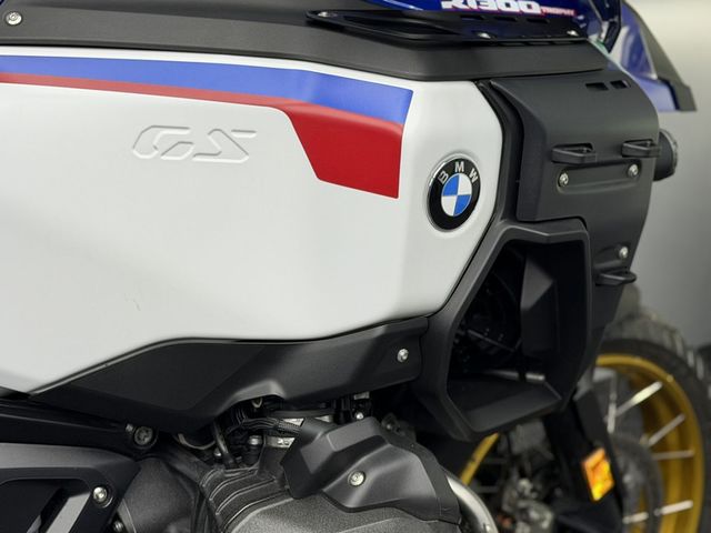 bmw - r-1300-gs-adventure-trophy