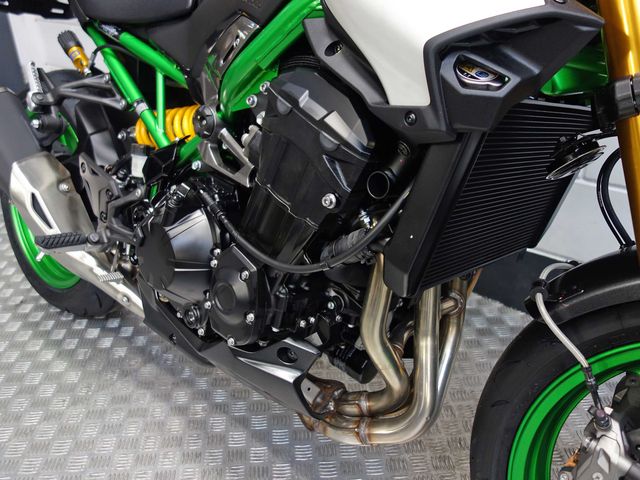 kawasaki - z900