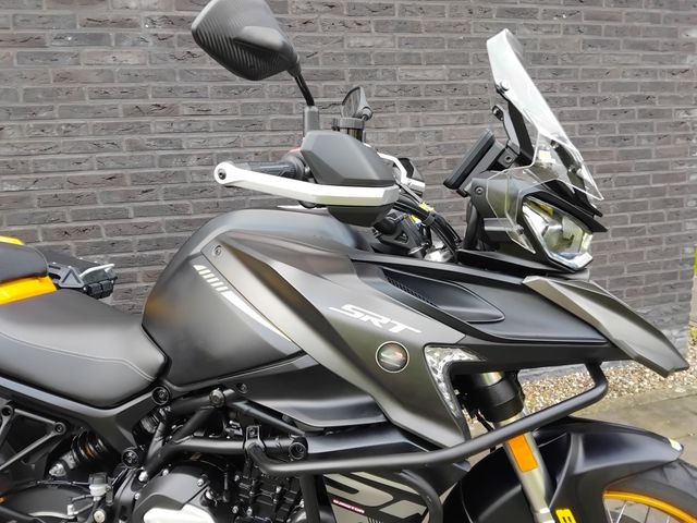 QJMOTOR - srt-800-sx-touring