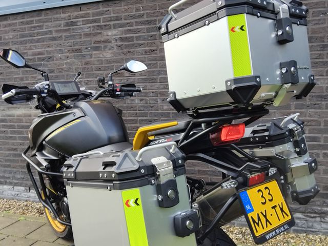 QJMOTOR - srt-800-sx-touring