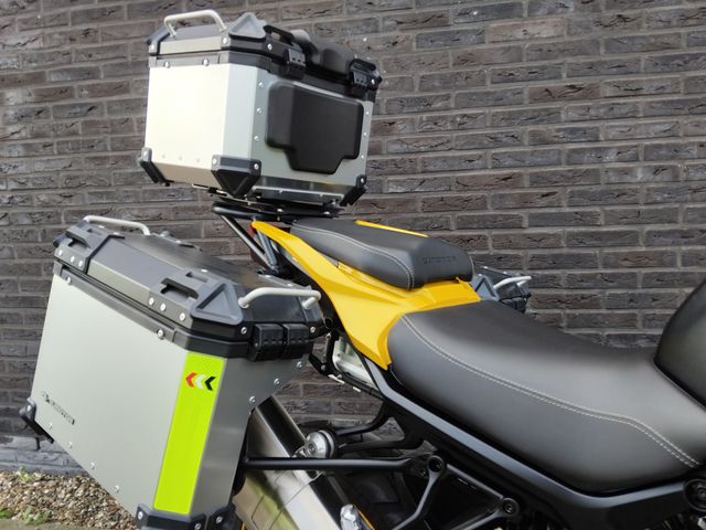 QJMOTOR - srt-800-sx-touring