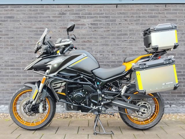 QJMOTOR - srt-800-sx-touring