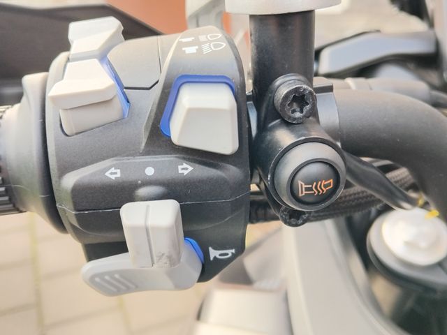 QJMOTOR - srt-800-sx-touring