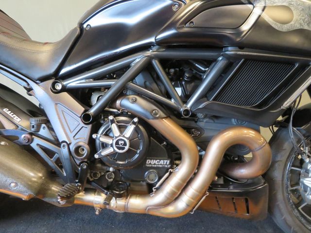 ducati - diavel