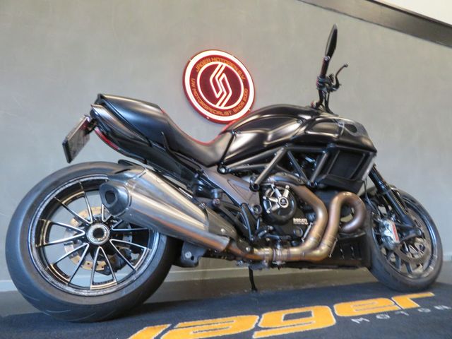 ducati - diavel