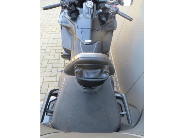 honda - gl-1800-goldwing-touring