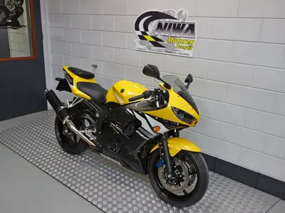 YAMAHA YZF R6 – foto 2