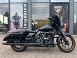 HARLEY-DAVIDSON STREET GLIDE ST FLHXST