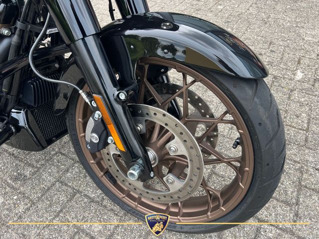 harley-davidson - street-glide-st-flhxst