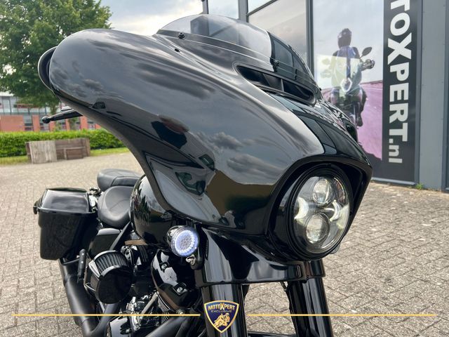 harley-davidson - street-glide-st-flhxst