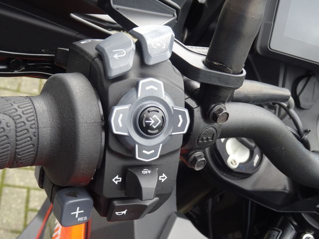 ktm - 1290-super-adventure-s