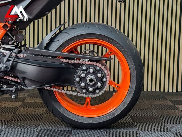 ktm - 1290-super-duke-r-evo