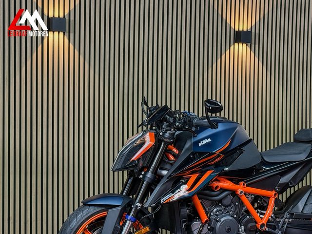 ktm - 1290-super-duke-r-evo