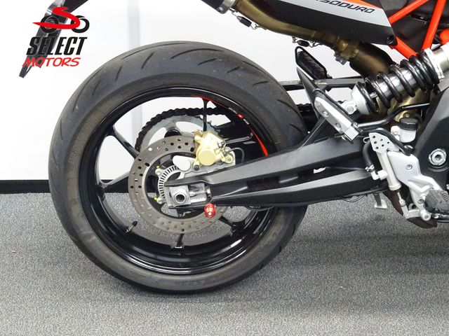 aprilia - dorsoduro-900