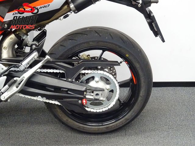 aprilia - dorsoduro-900