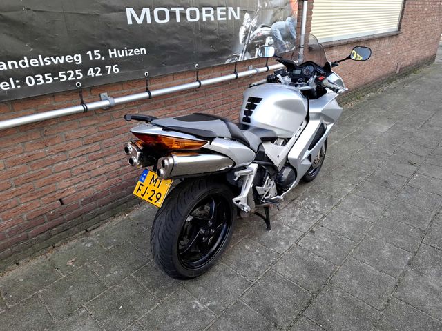 honda - vfr-800-fi-vtec