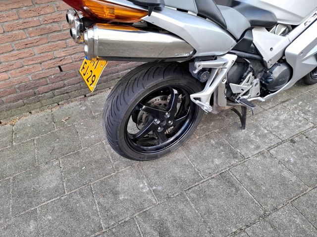 honda - vfr-800-fi-vtec