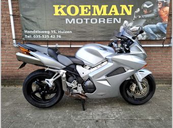 Honda VFR 800 FI Vtec 2002 occasion