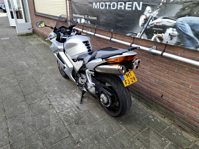 honda - vfr-800-fi-vtec