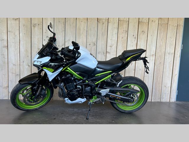kawasaki - z900